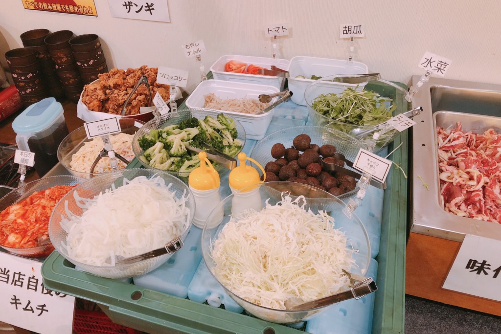 ぶっちぎり食堂札幌すすきの店 激安ランチ焼肉食べ放題 が最高過ぎる ヒンナヒンナ